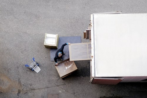 Van-based move for a flat in Rotherhithe near the riverside
