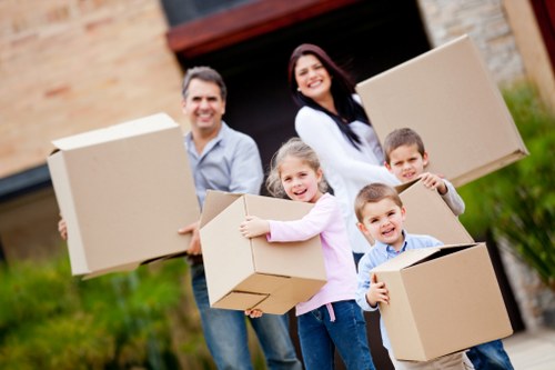 Local removals support for homes and flats in Rotherhithe