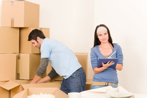 House removals help for flats and family homes in Rotherhithe